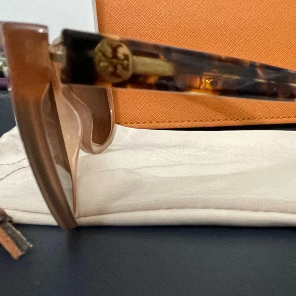 Tory Burch Rose and Tortoise Dark Havana Square Cat eye Sunglasses